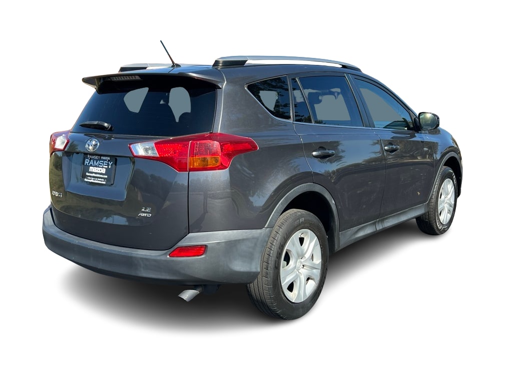 Thumbnail: 2015 Toyota RAV4 - 20