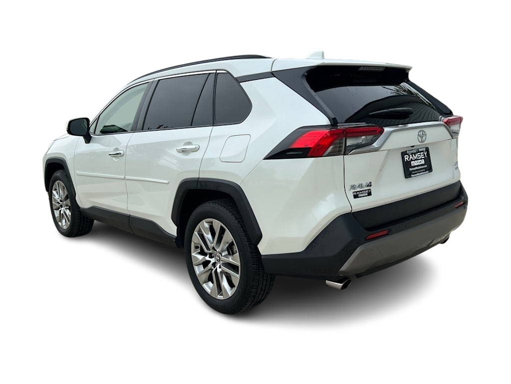 Thumbnail: 2020 Toyota RAV4 - 4