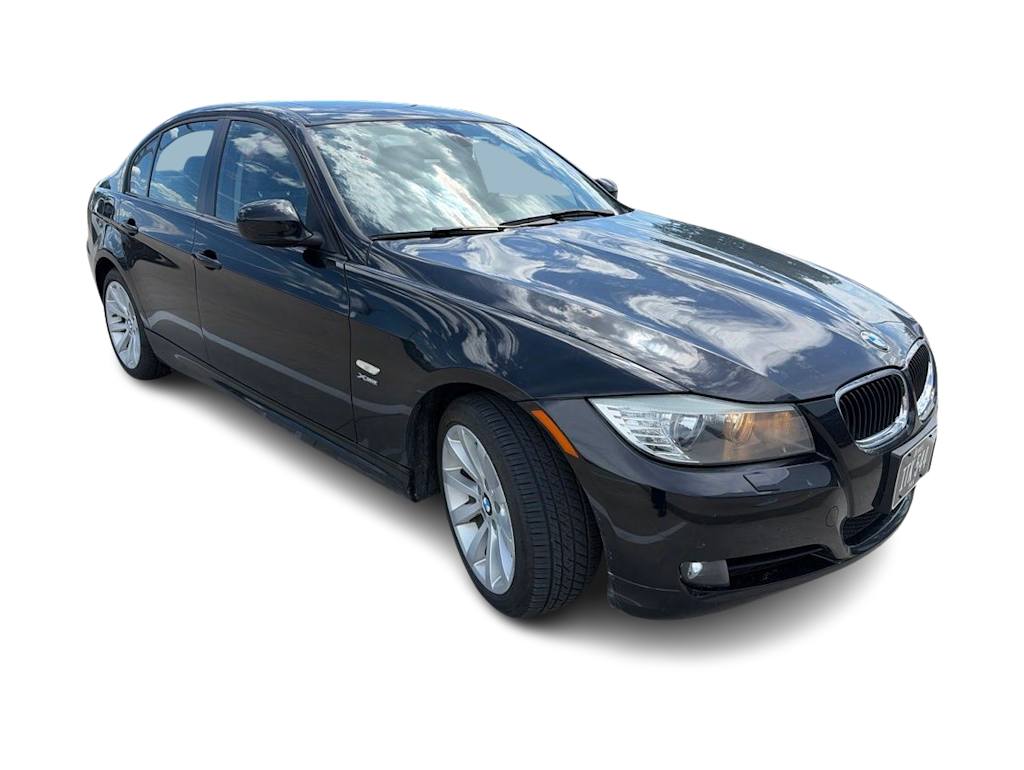 Thumbnail: 2011 BMW 3 Series - 8
