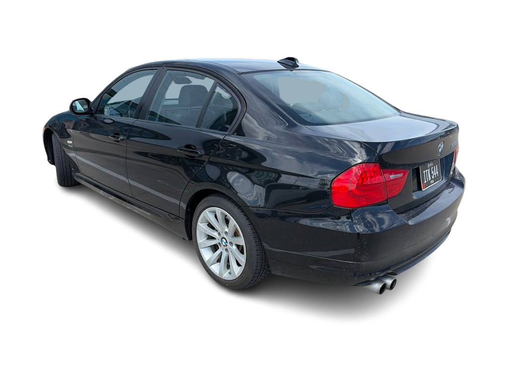 Thumbnail: 2011 BMW 3 Series - 3