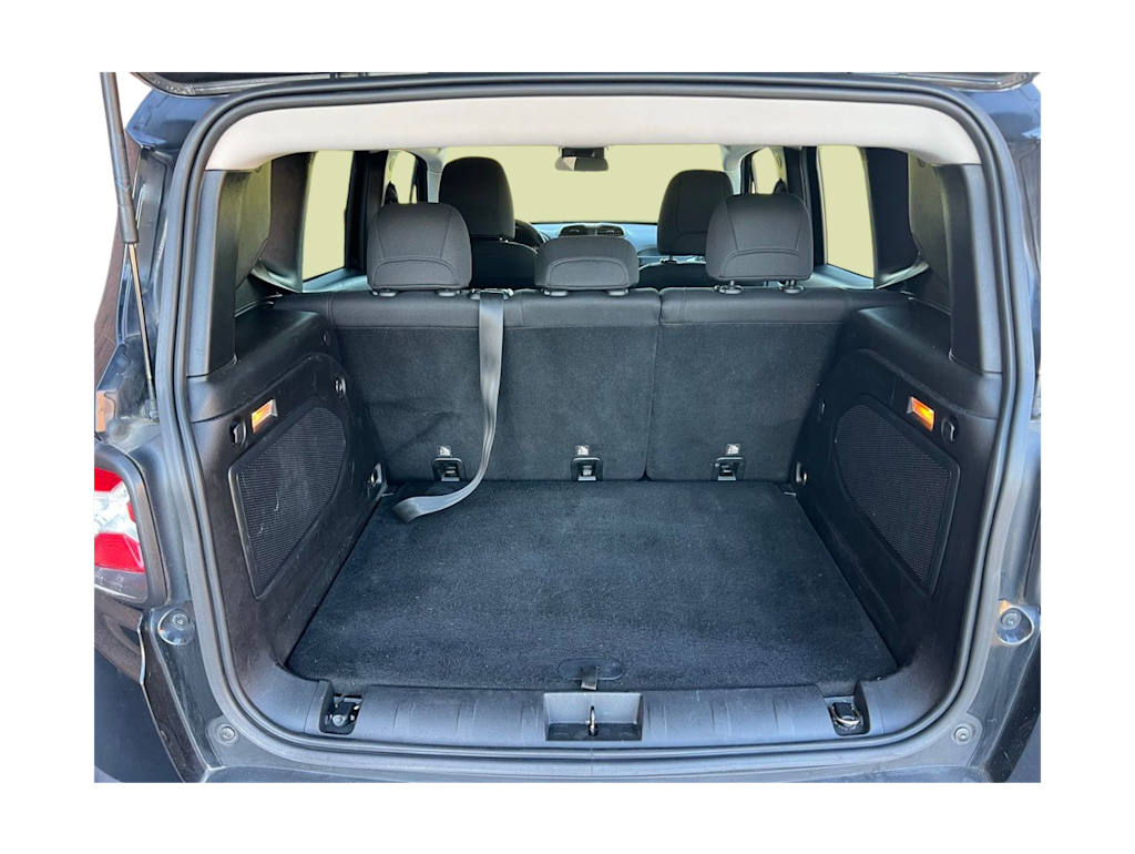 Thumbnail: 2015 Jeep Renegade - 15