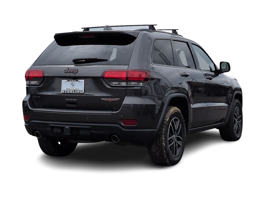 Thumbnail: 2017 Jeep Grand Cherokee - 23