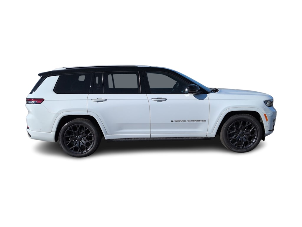 Thumbnail: 2023 Jeep Grand Cherokee L - 22