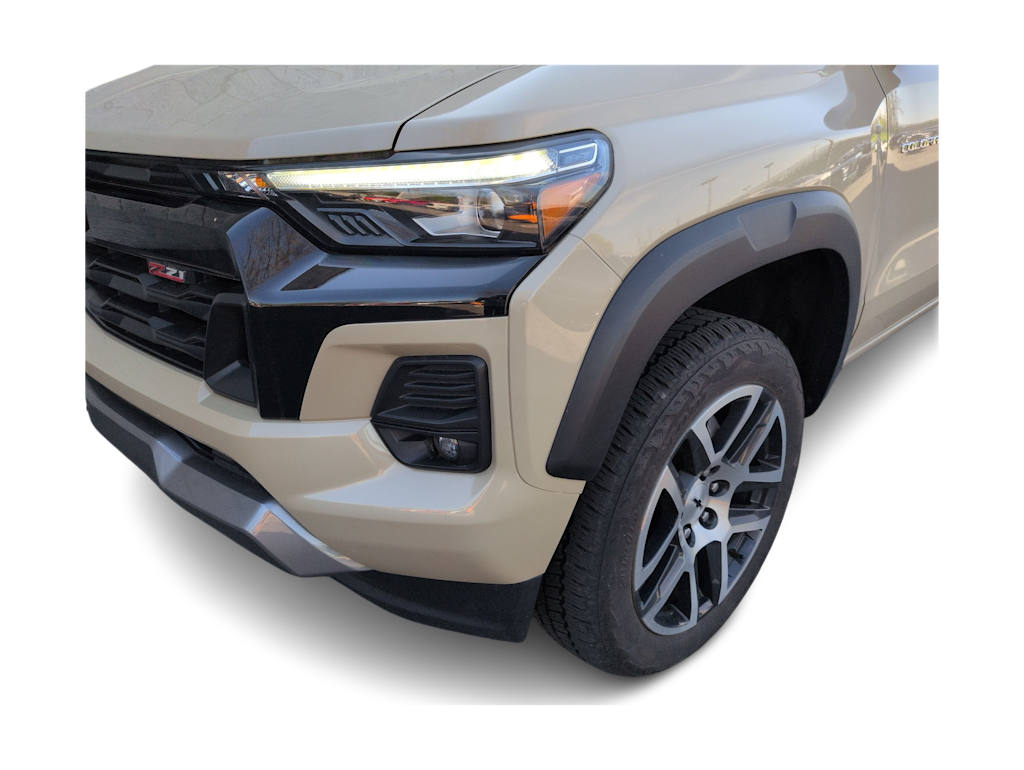 Thumbnail: 2023 Chevrolet Colorado - 24
