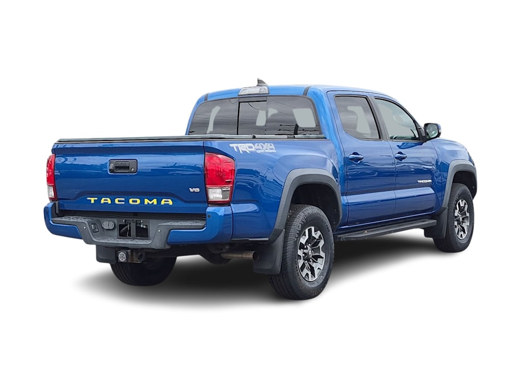 Thumbnail: 2017 Toyota Tacoma - 23