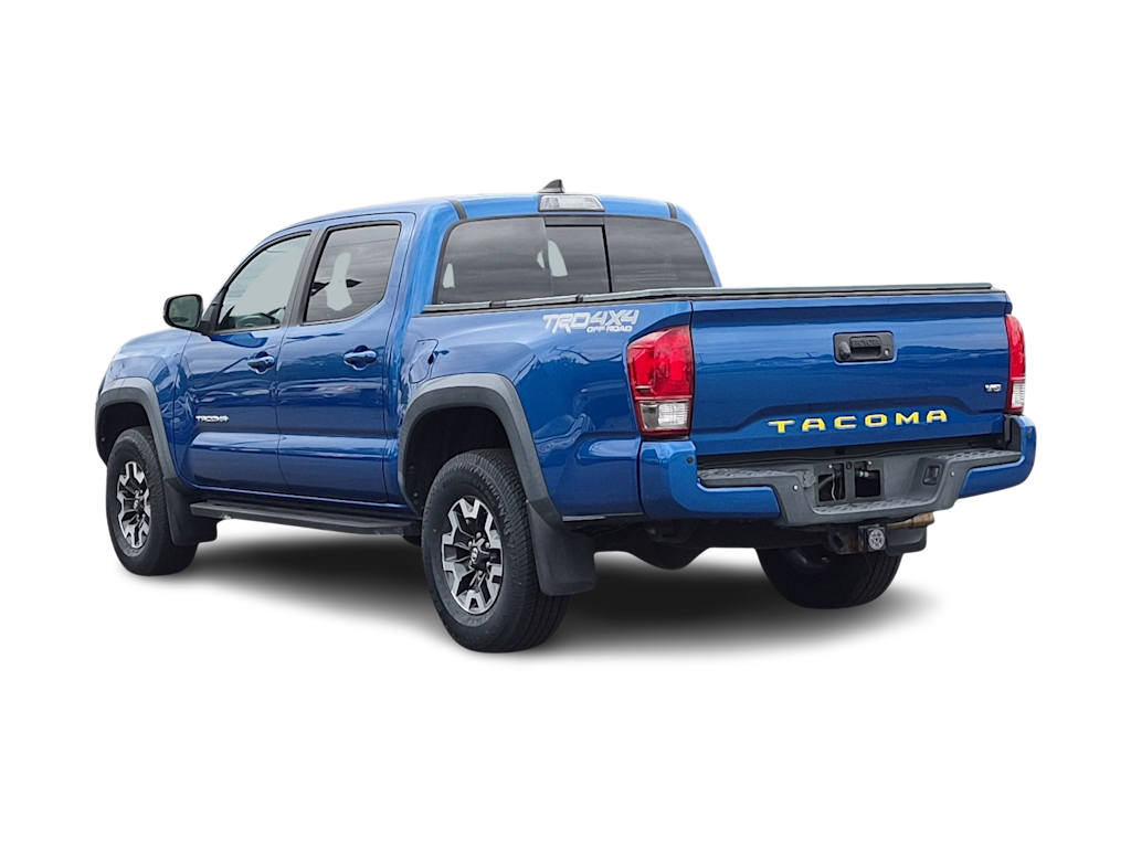 Thumbnail: 2017 Toyota Tacoma - 4