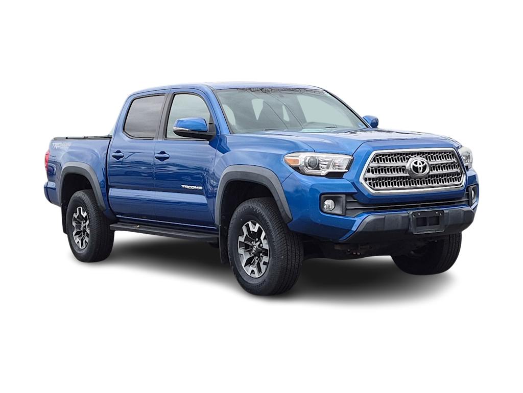 Thumbnail: 2017 Toyota Tacoma - 21