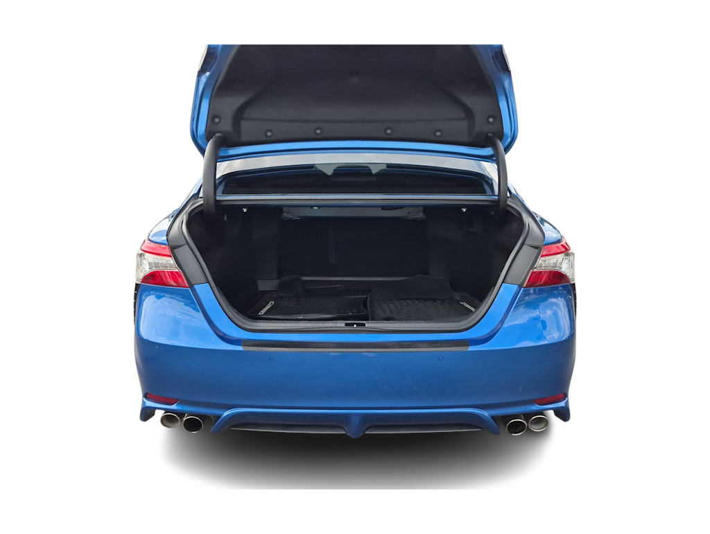Thumbnail: 2018 Toyota Camry - 18