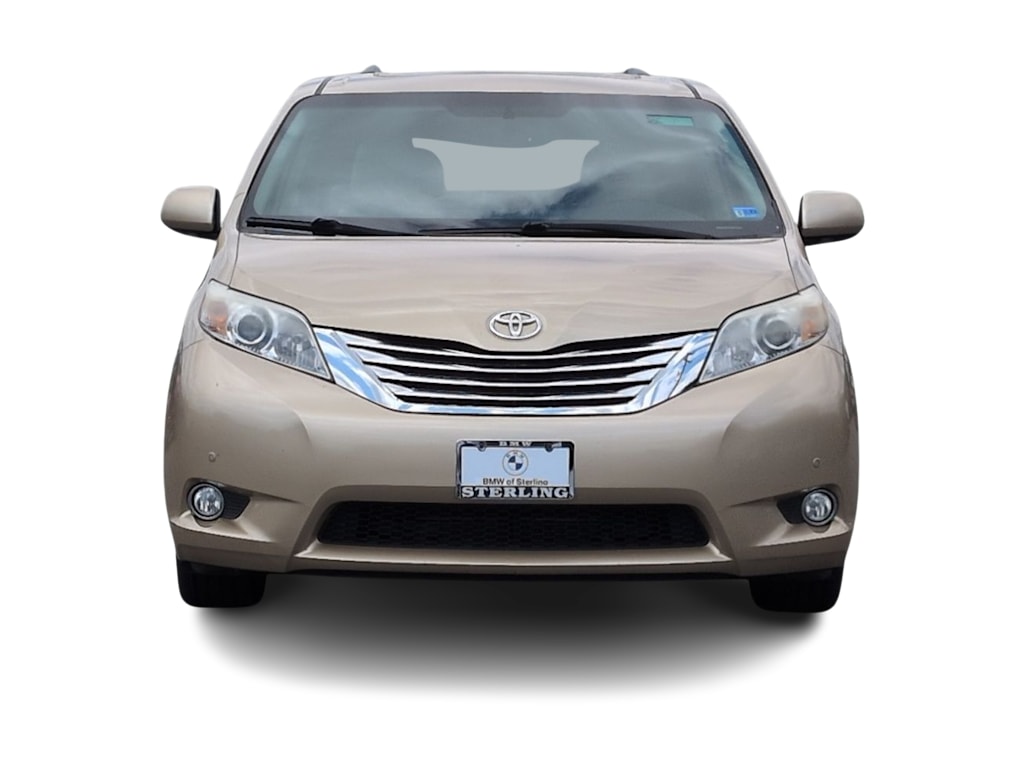 Thumbnail: 2011 Toyota Sienna - 6