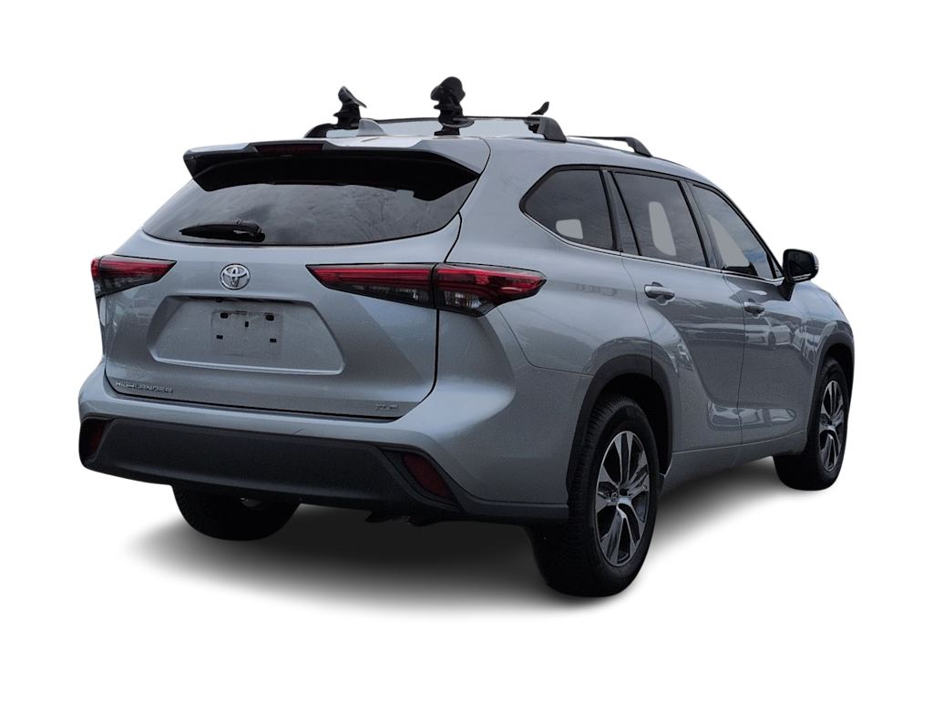 Thumbnail: 2021 Toyota Highlander - 23