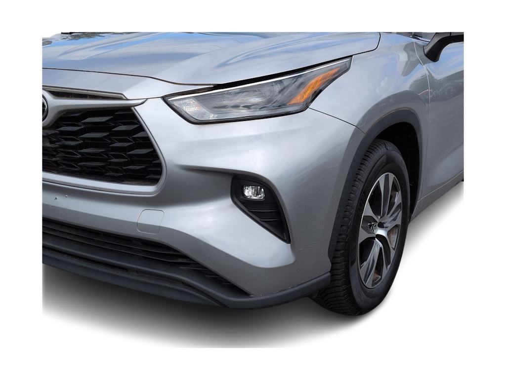 Thumbnail: 2021 Toyota Highlander - 25