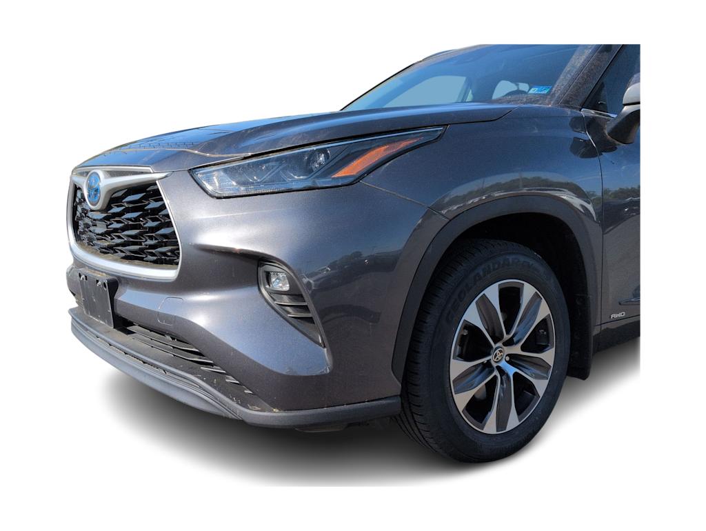 Thumbnail: 2023 Toyota Highlander - 26