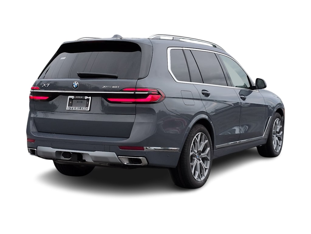 Thumbnail: 2027 BMW X7 - 23