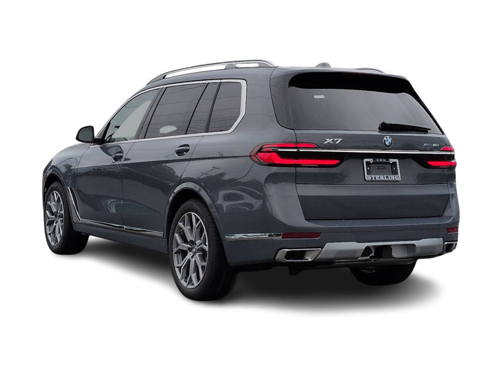 Thumbnail: 2027 BMW X7 - 4