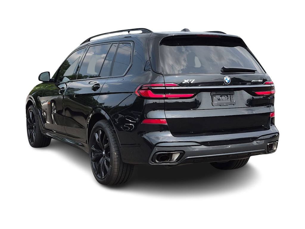 Thumbnail: 2025 BMW X7 - 4