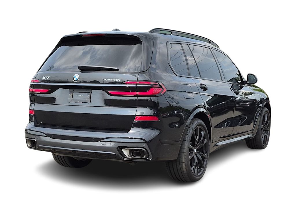 Thumbnail: 2025 BMW X7 - 23