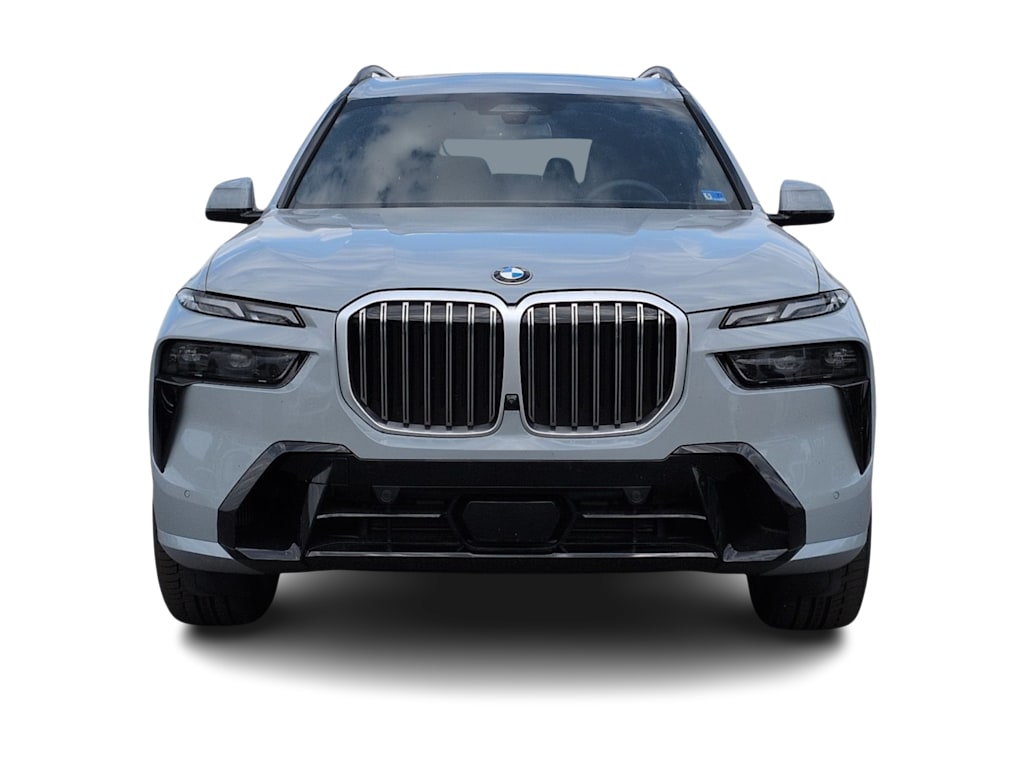 Thumbnail: 2026 BMW X7 - 6