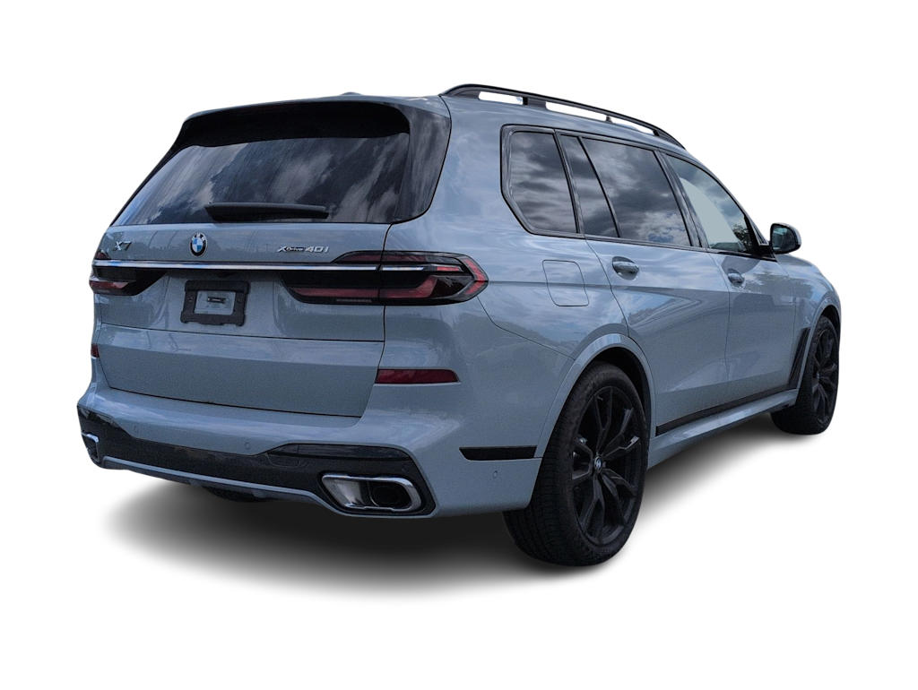 Thumbnail: 2026 BMW X7 - 23