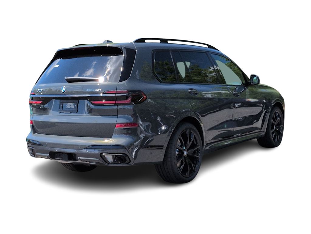 Thumbnail: 2027 BMW X7 - 21