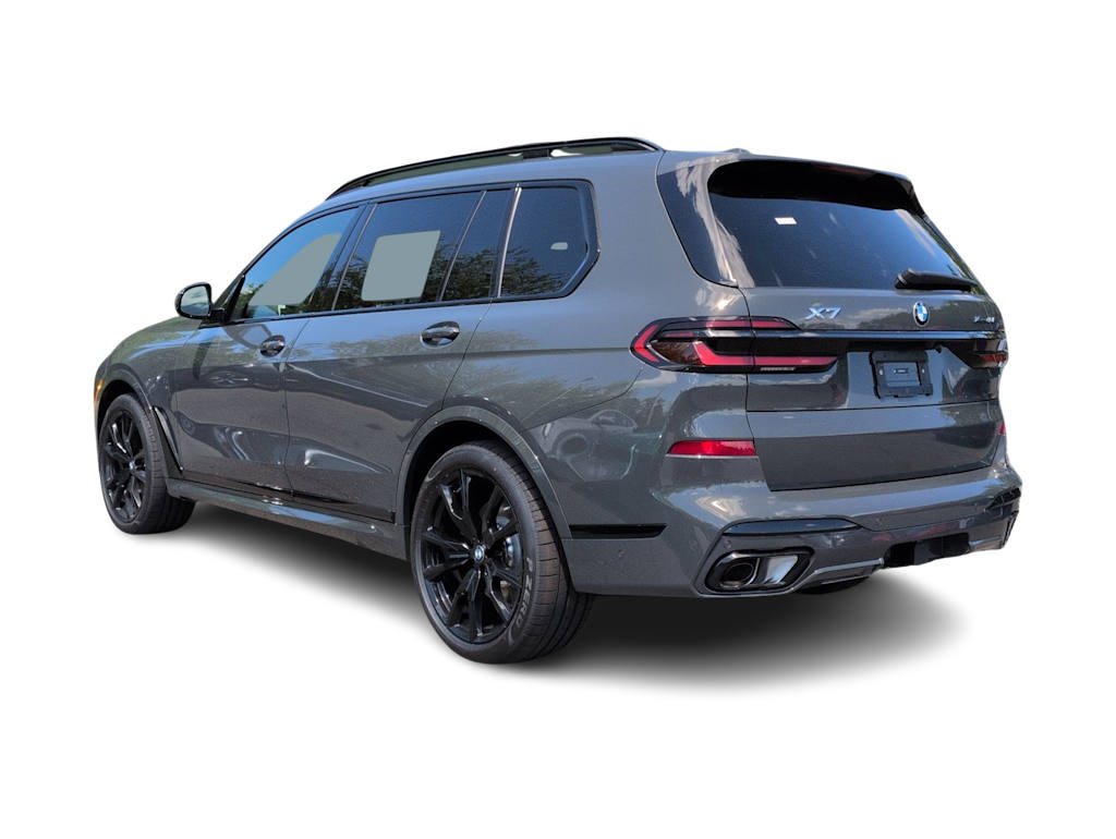 Thumbnail: 2027 BMW X7 - 4