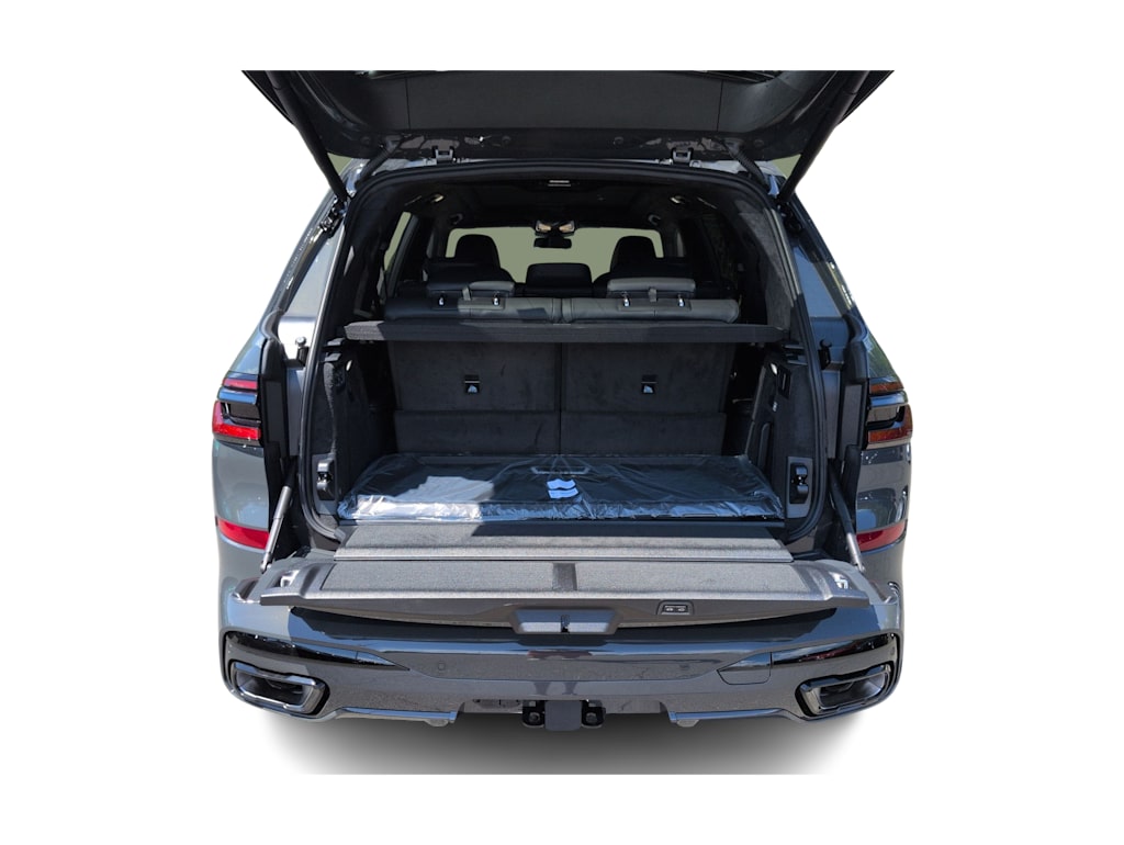 Thumbnail: 2027 BMW X7 - 16