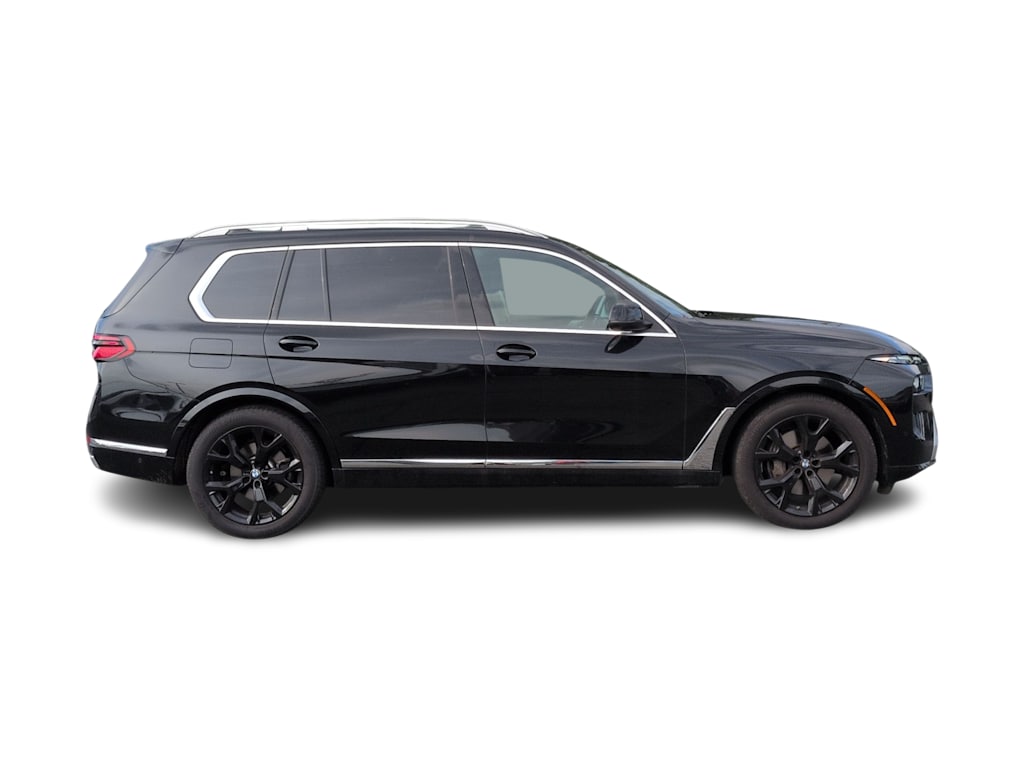 Thumbnail: 2026 BMW X7 - 21
