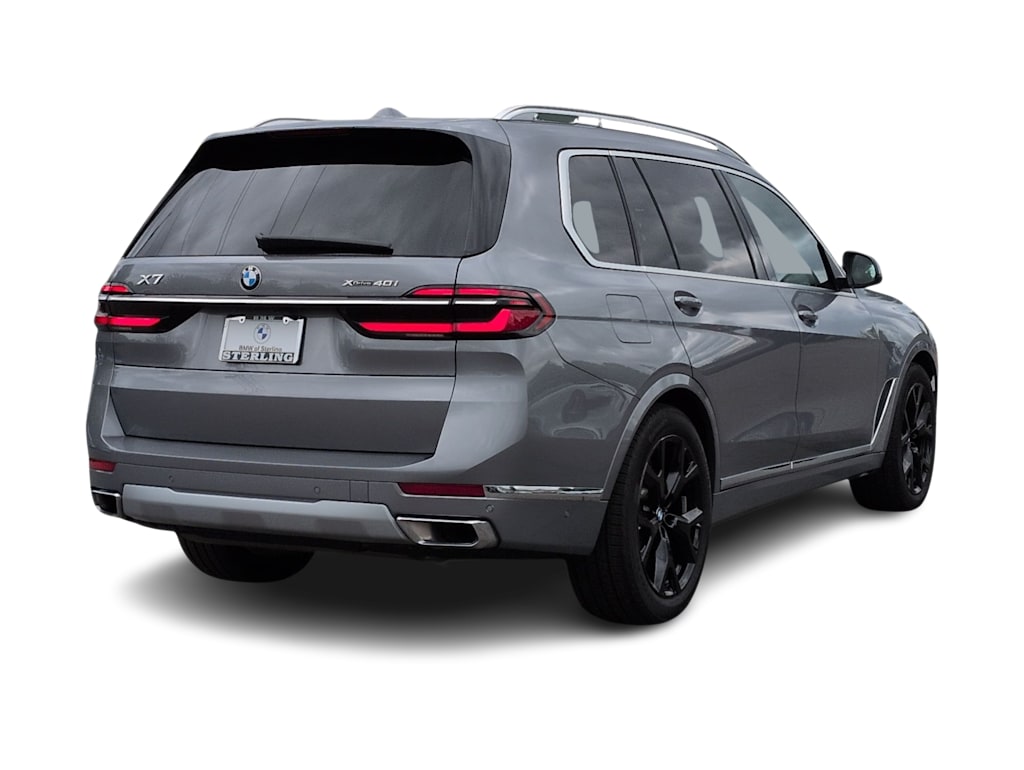 Thumbnail: 2026 BMW X7 - 23