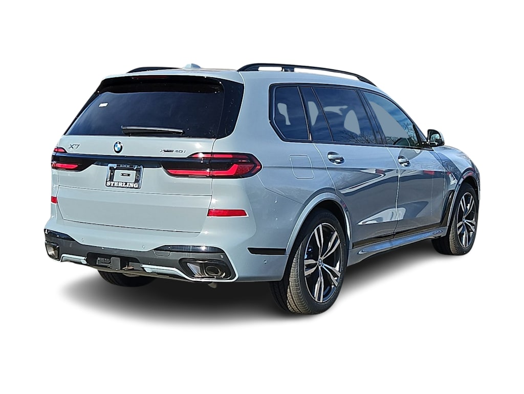 Thumbnail: 2026 BMW X7 - 21