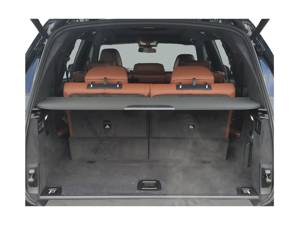 Thumbnail: 2026 BMW X7 - 36