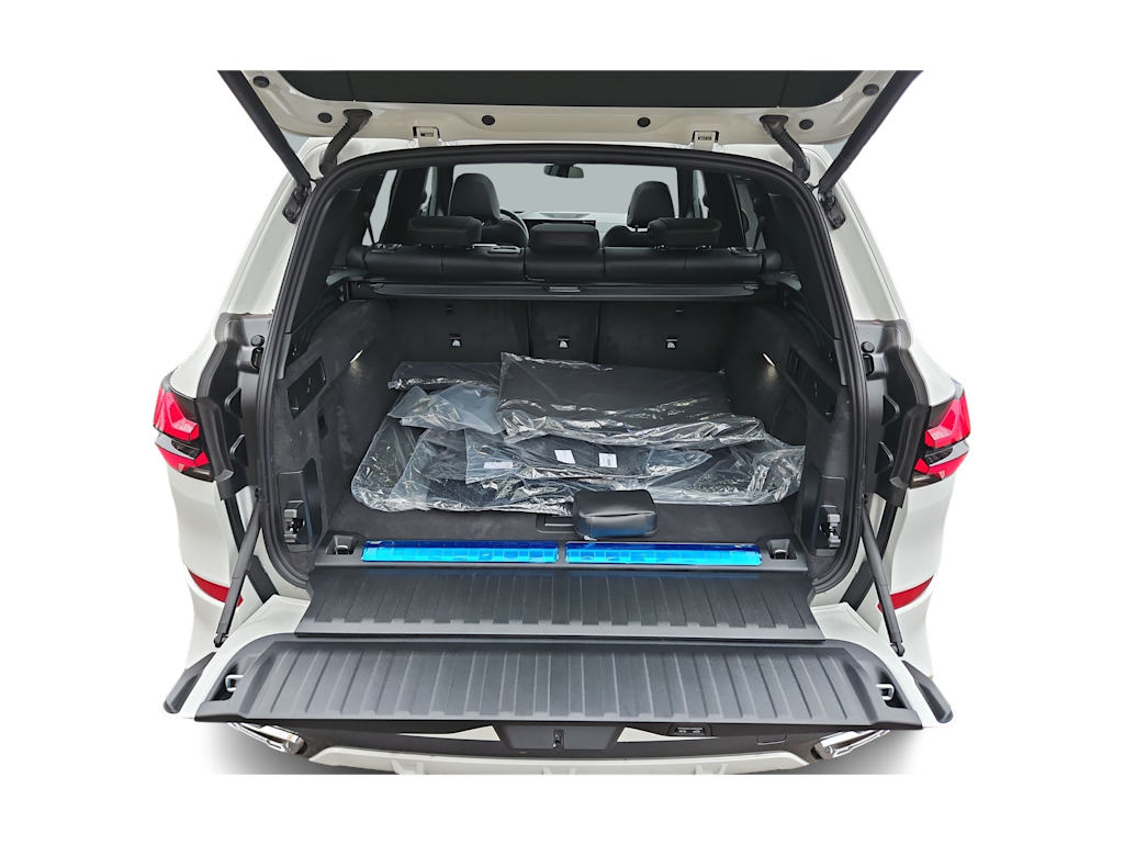 Thumbnail: 2026 BMW X5 - 15