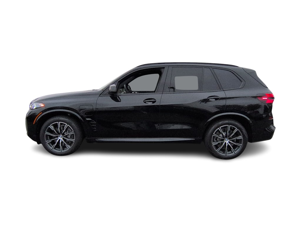 Thumbnail: 2026 BMW X5 - 3