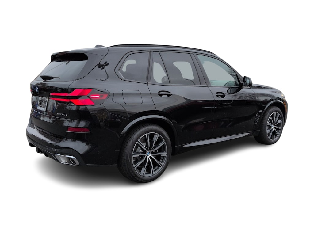 Thumbnail: 2026 BMW X5 - 21