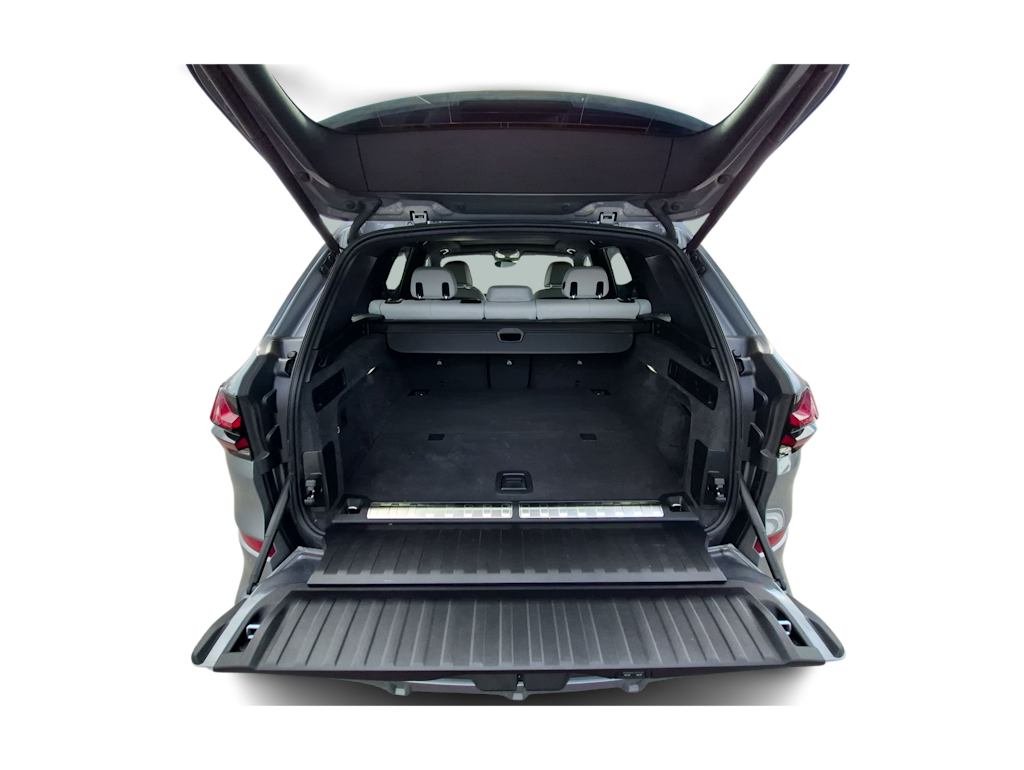 Thumbnail: 2025 BMW X5 - 18