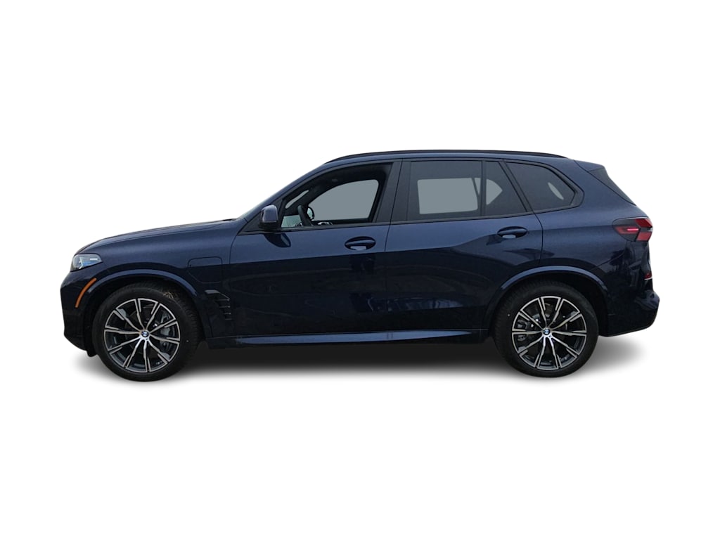 Thumbnail: 2026 BMW X5 - 3