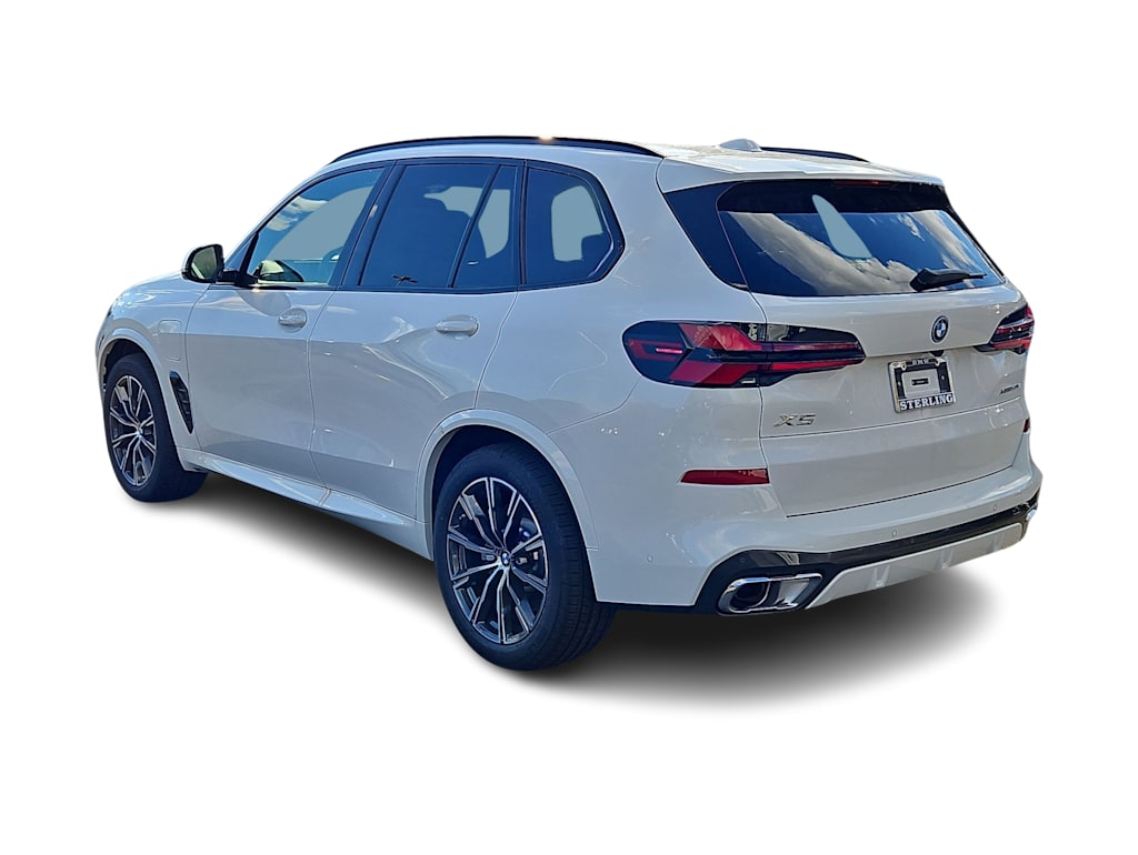 Thumbnail: 2026 BMW X5 - 4