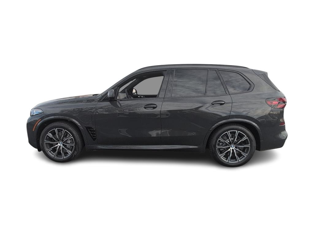 Thumbnail: 2026 BMW X5 - 3