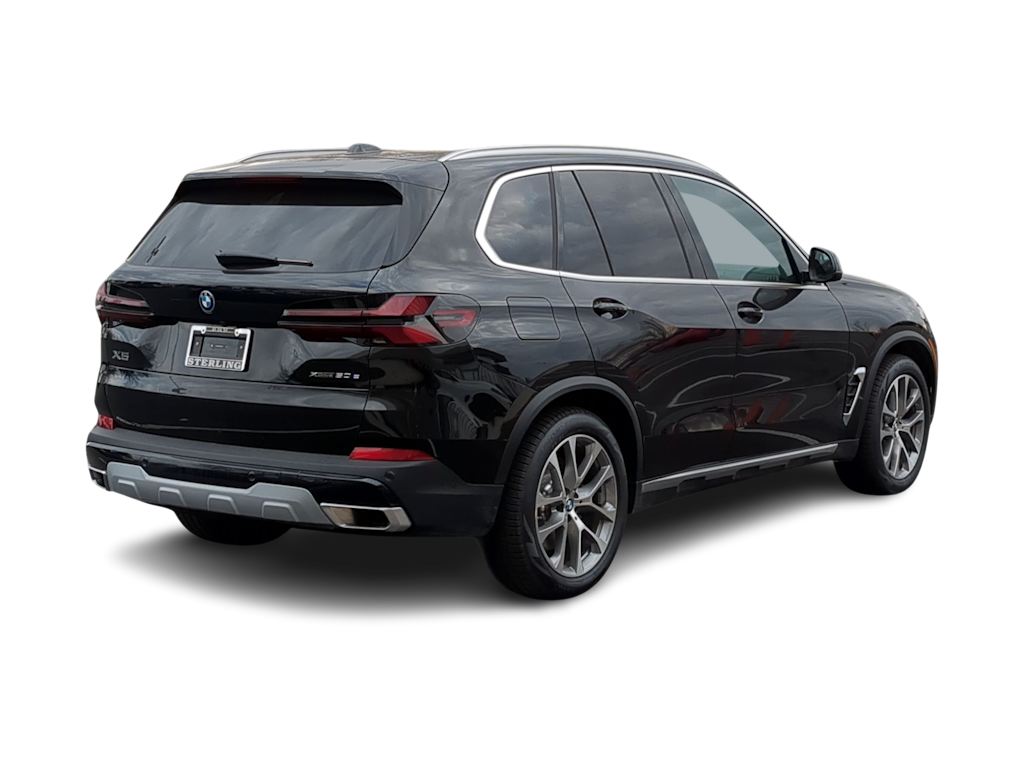 Thumbnail: 2026 BMW X5 - 22