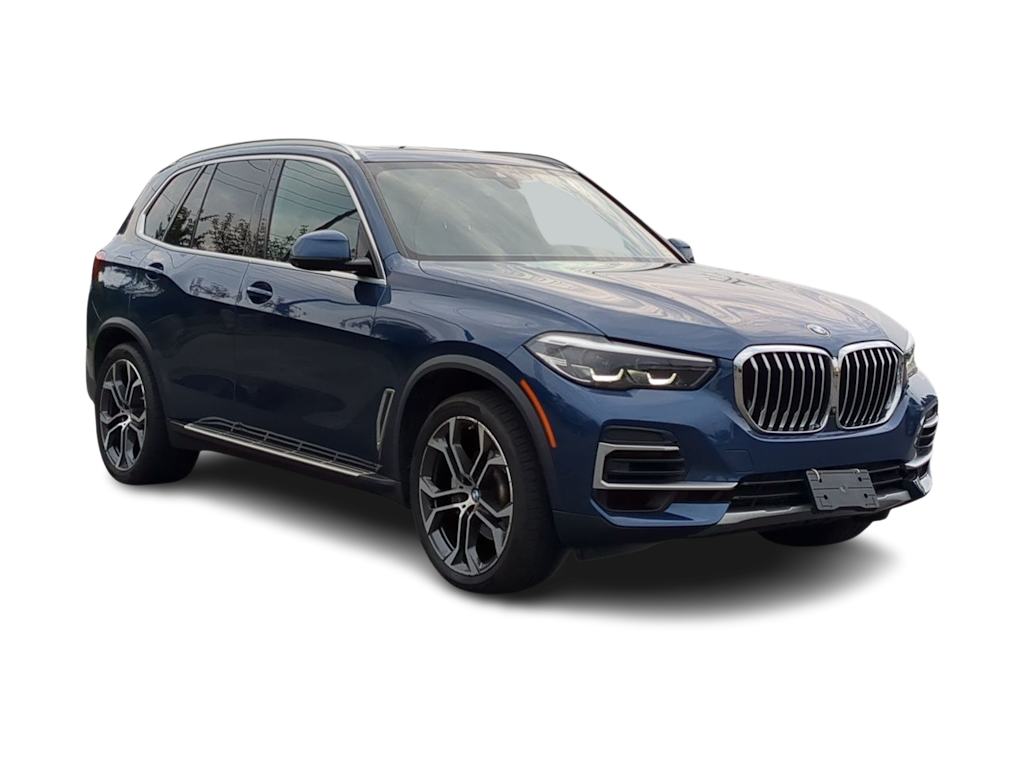Thumbnail: 2022 BMW X5 - 21
