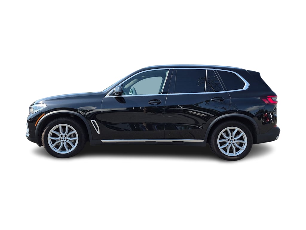 Thumbnail: 2021 BMW X5 - 3
