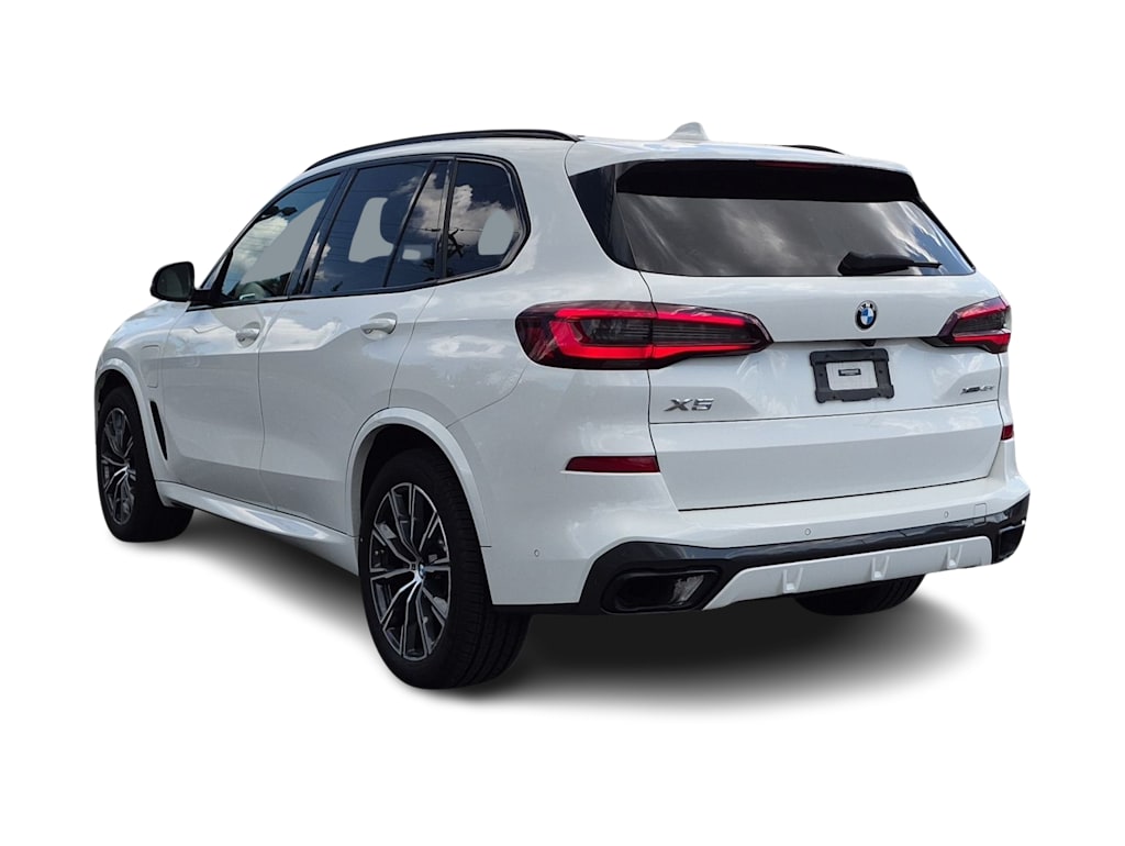 Thumbnail: 2021 BMW X5 - 4