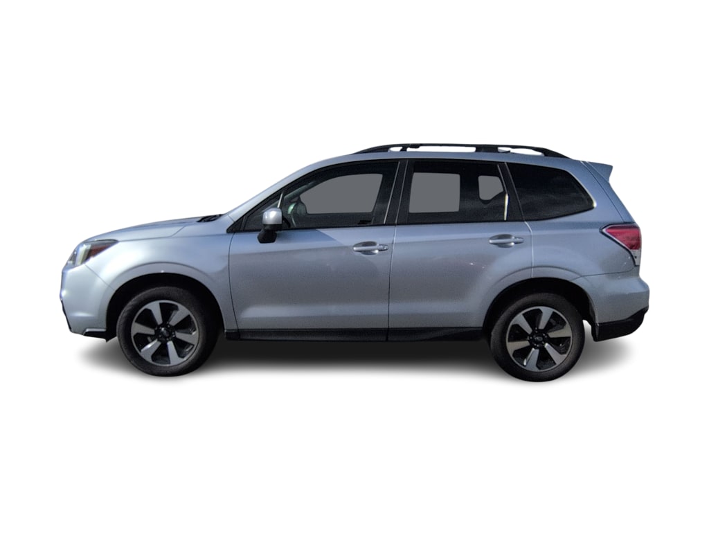 Thumbnail: 2017 Subaru Forester - 3