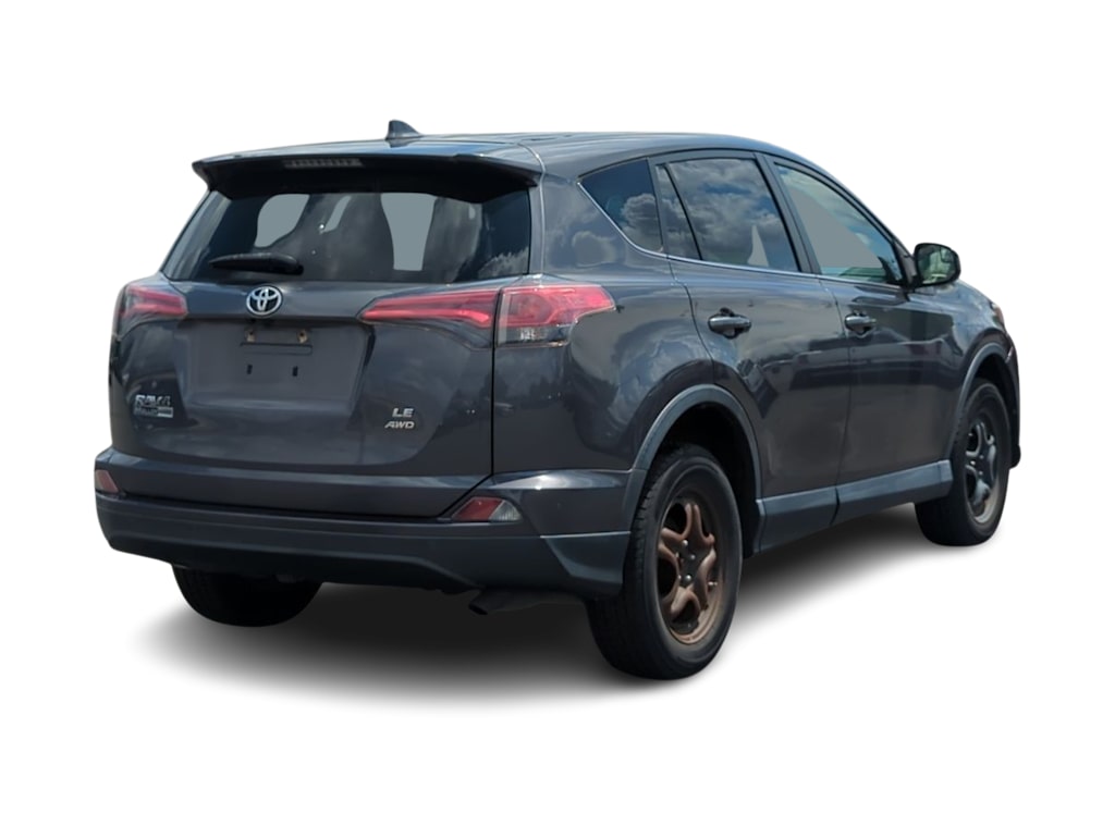 Thumbnail: 2018 Toyota RAV4 - 22