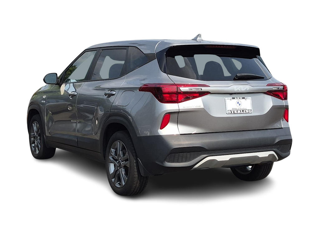 Thumbnail: 2023 Kia Seltos - 4