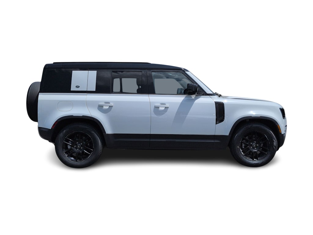 Thumbnail: 2024 Land Rover Defender - 24