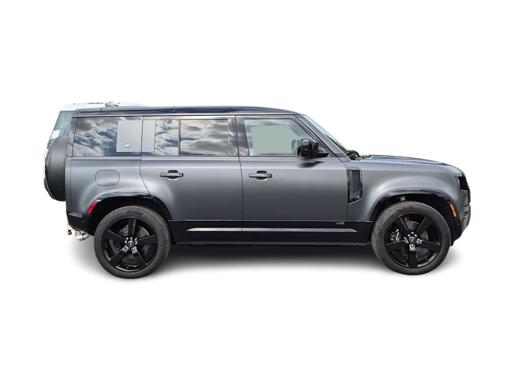 Thumbnail: 2024 Land Rover Defender - 24
