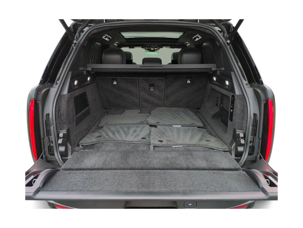 Thumbnail: 2023 Land Rover Range Rover - 16