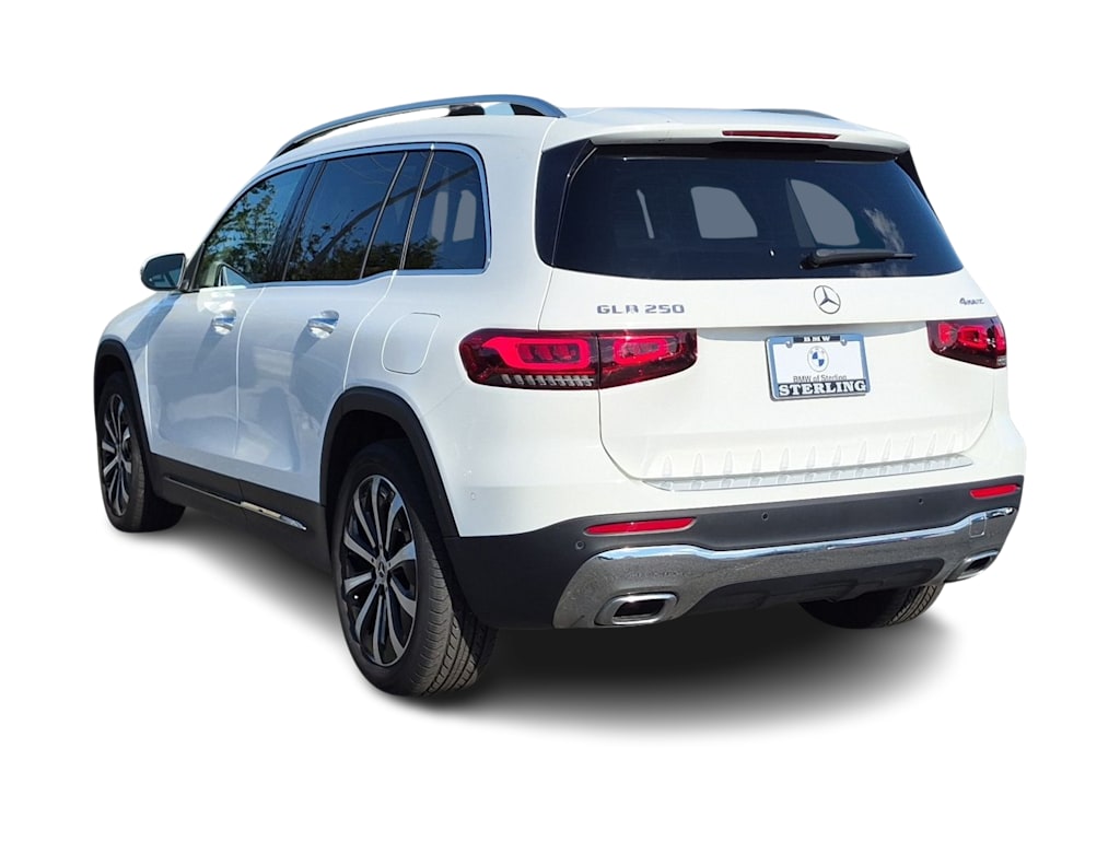 Thumbnail: 2021 Mercedes-Benz GLB - 4
