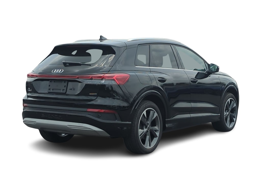 Thumbnail: 2022 Audi Q4 e-tron - 21