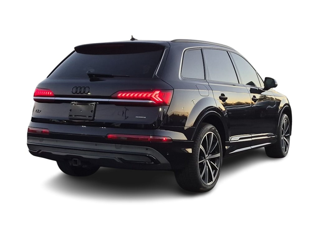 Thumbnail: 2021 Audi Q7 - 21