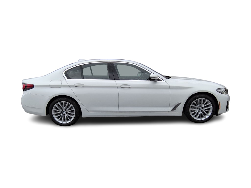 Thumbnail: 2023 BMW 5 Series - 23